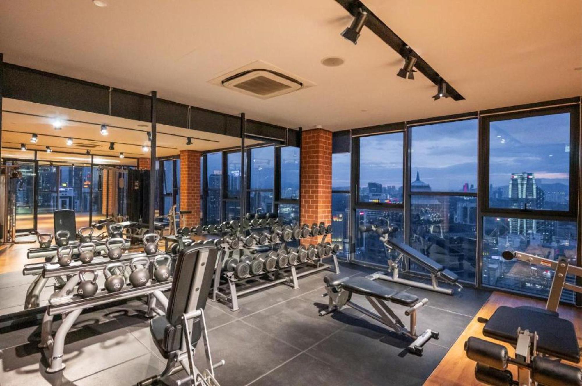 Ceylonz Suites Klcc By Staybliss Kuala Lumpur Exteriör bild