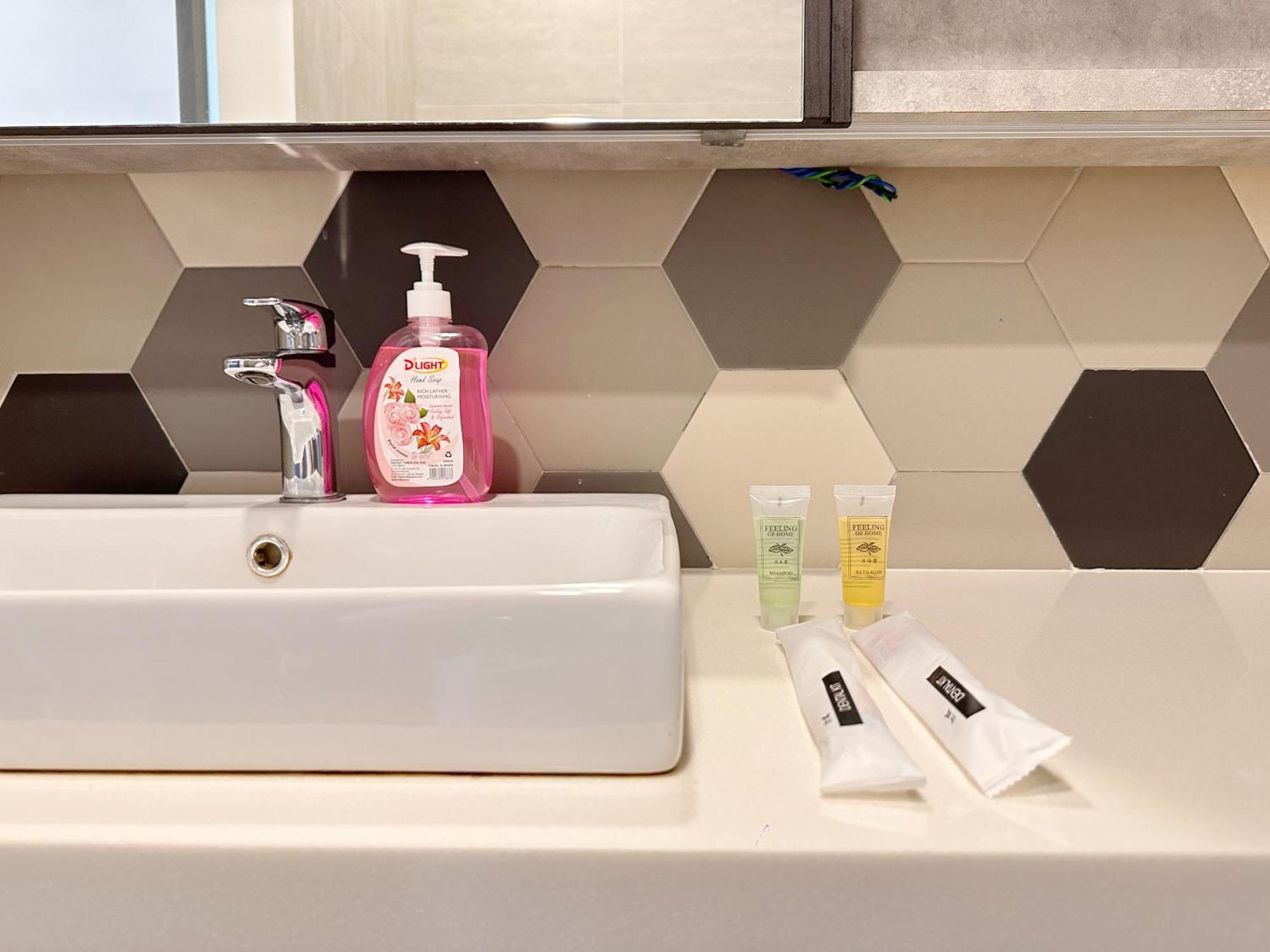 Ceylonz Suites Klcc By Staybliss Kuala Lumpur Exteriör bild