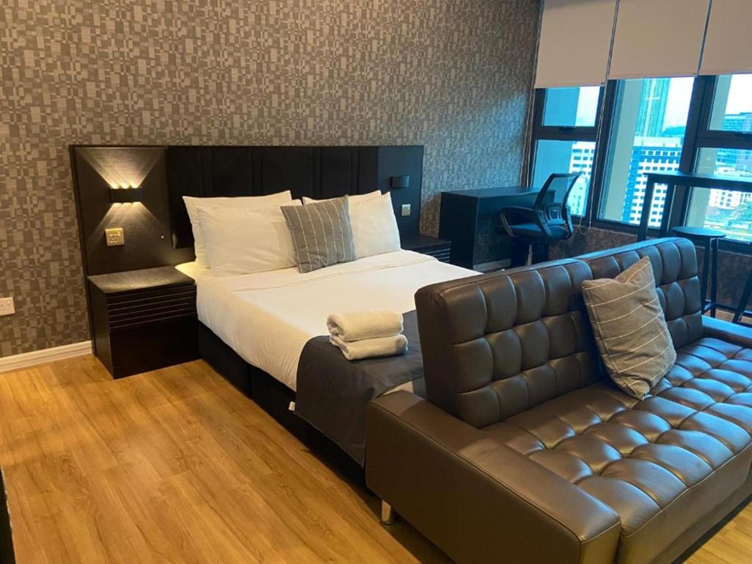Ceylonz Suites Klcc By Staybliss Kuala Lumpur Exteriör bild